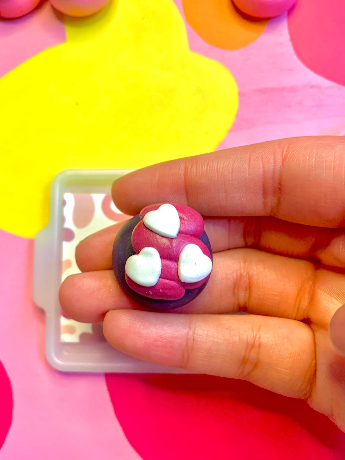 Black and Red Heart Swivel Cookie