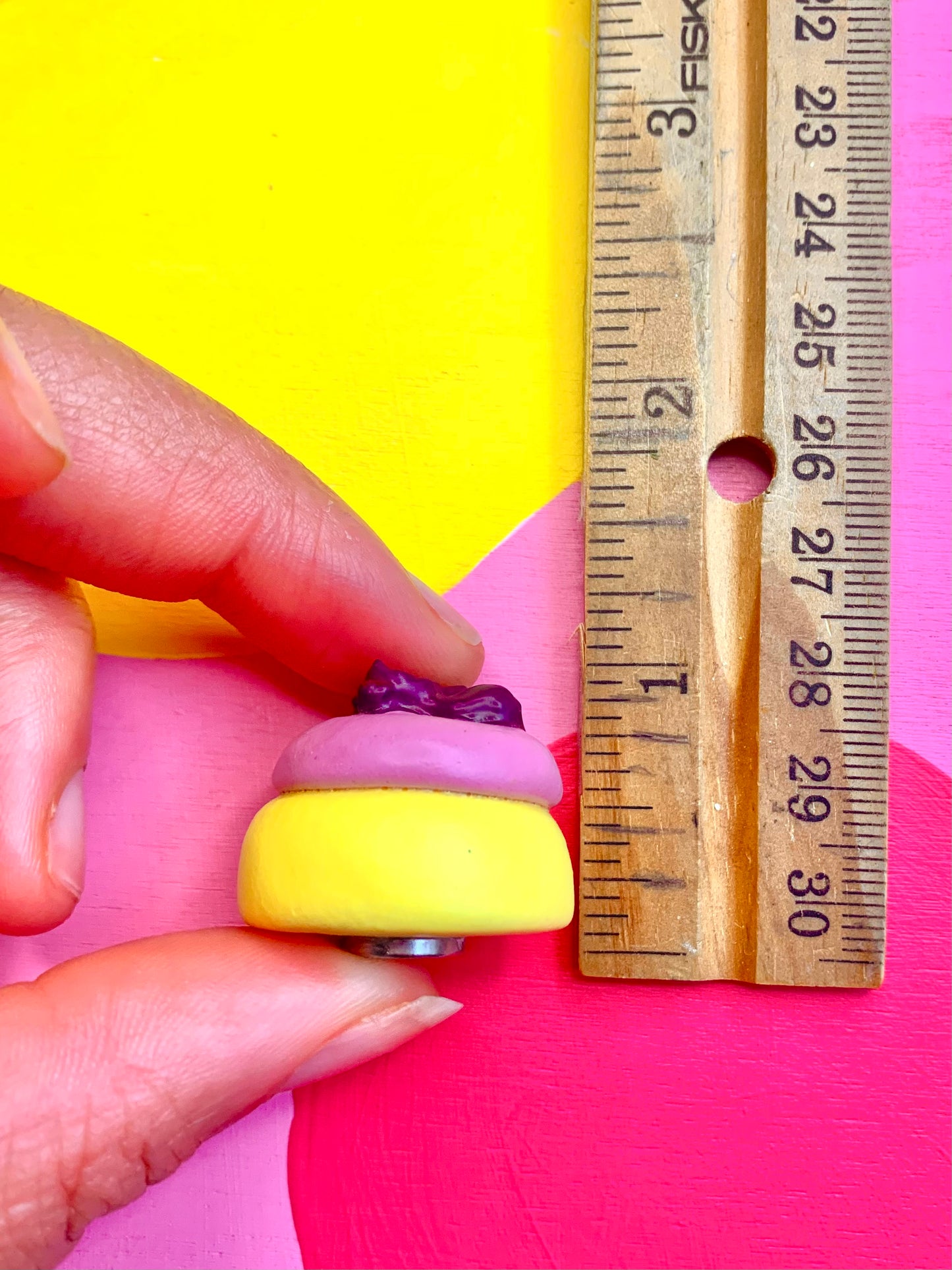 Lemon Blackberry Cookie Magnet