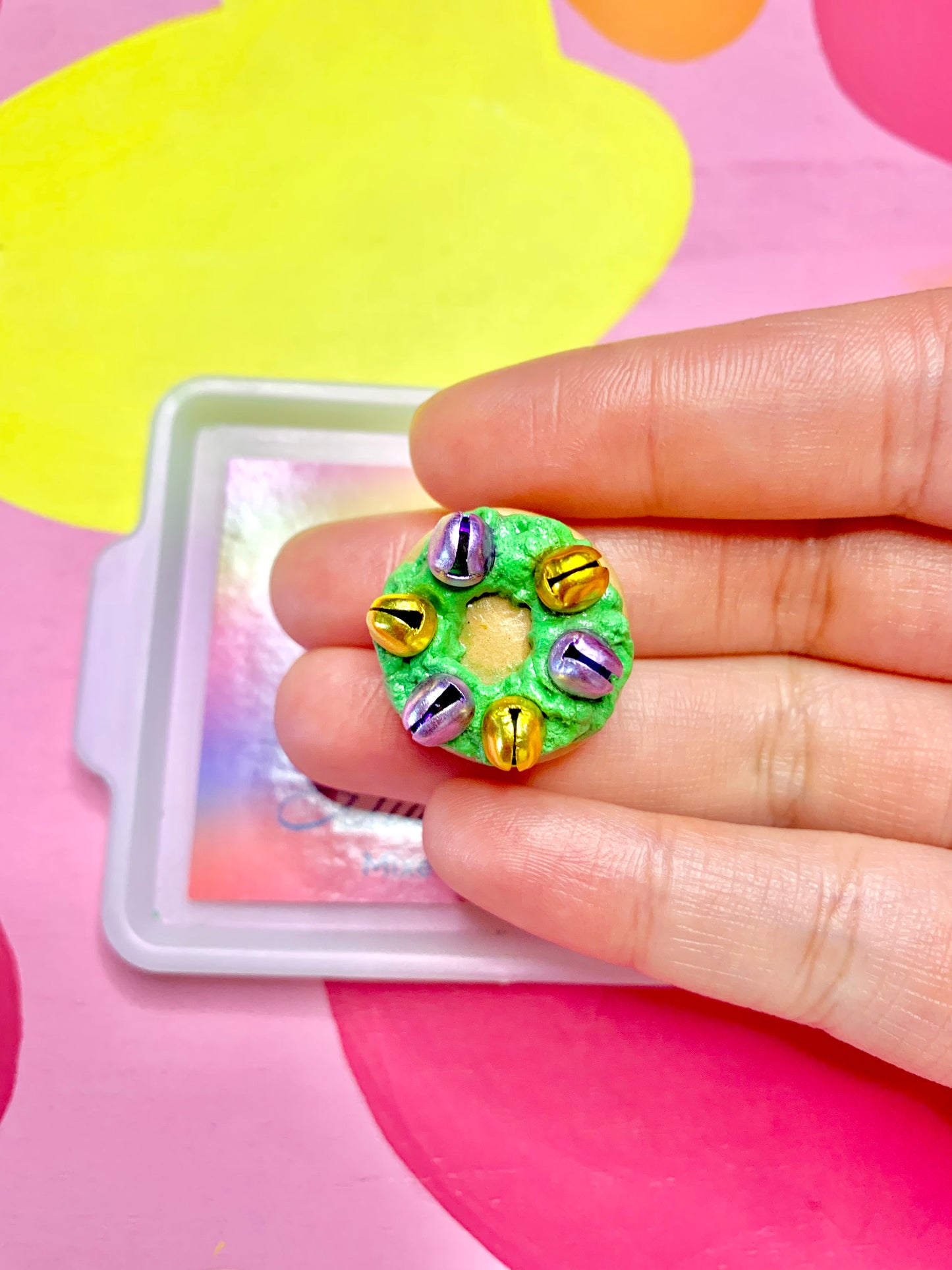 L.S.U Wreath Cookie Magnet