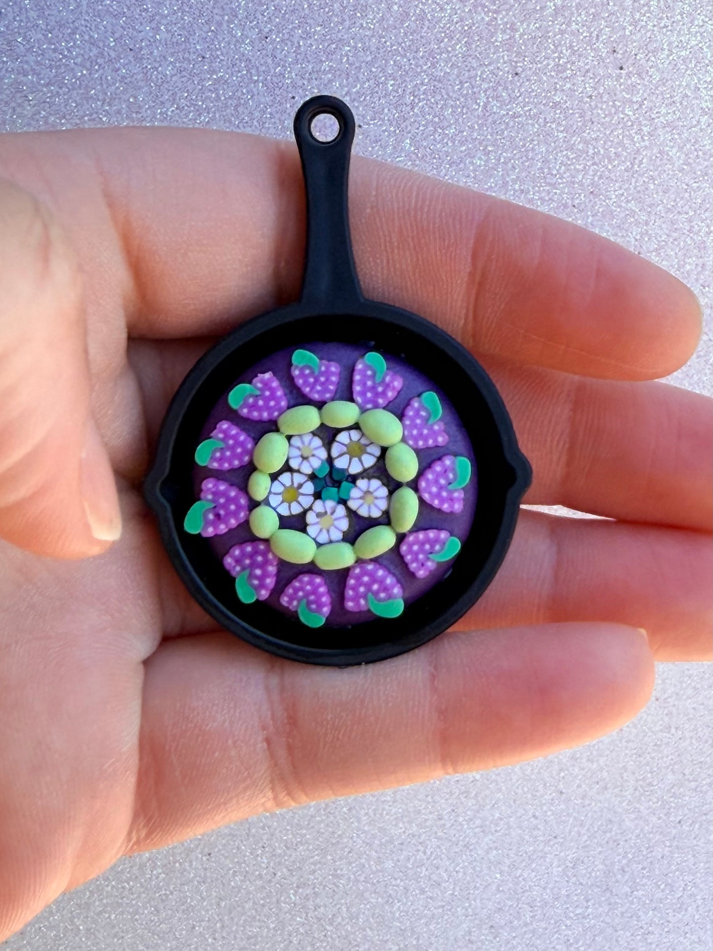 Grape Pie Skillet Charm (Garden Pie Collection)