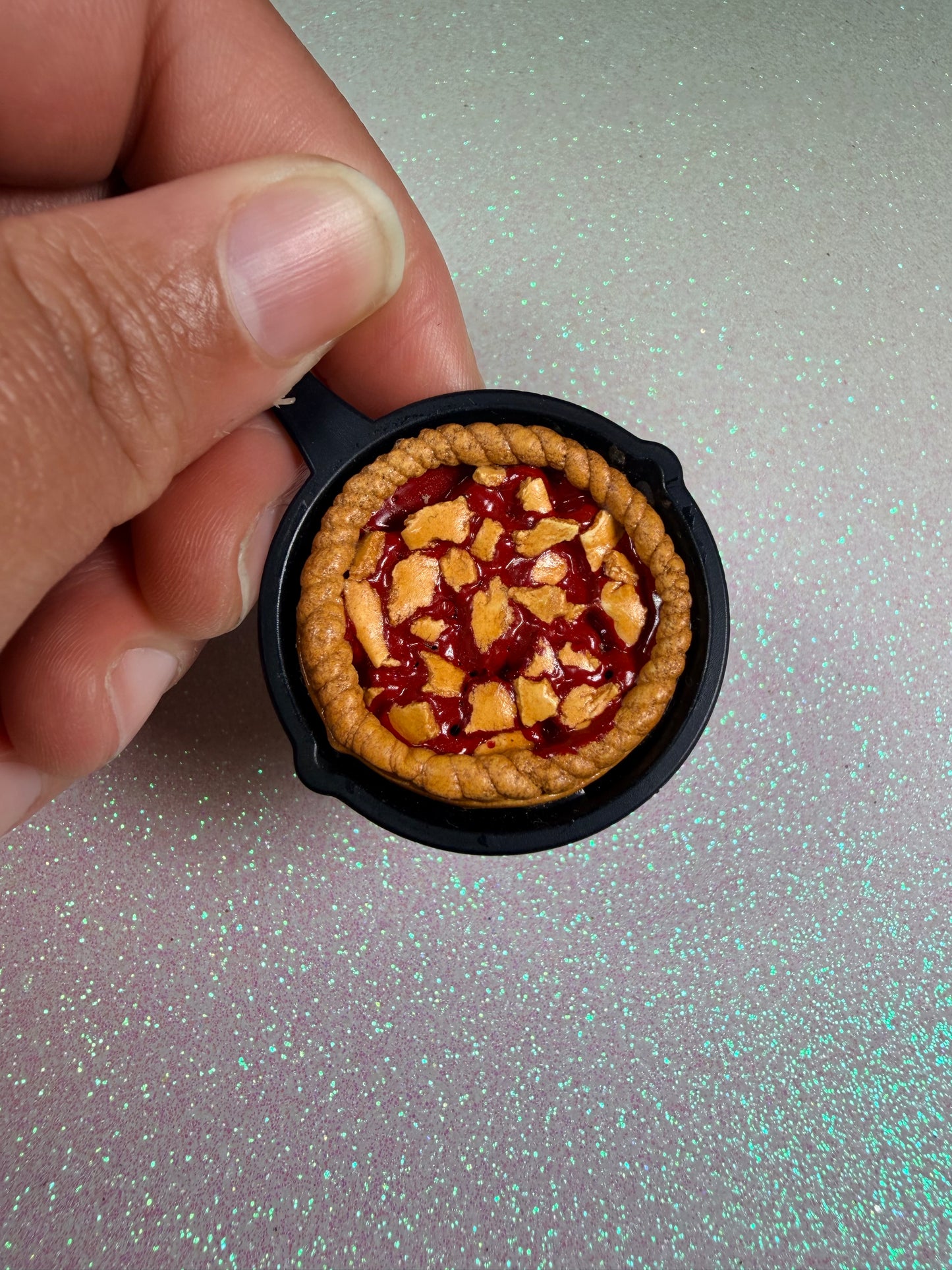 Raspberry Pie Skillet Charm