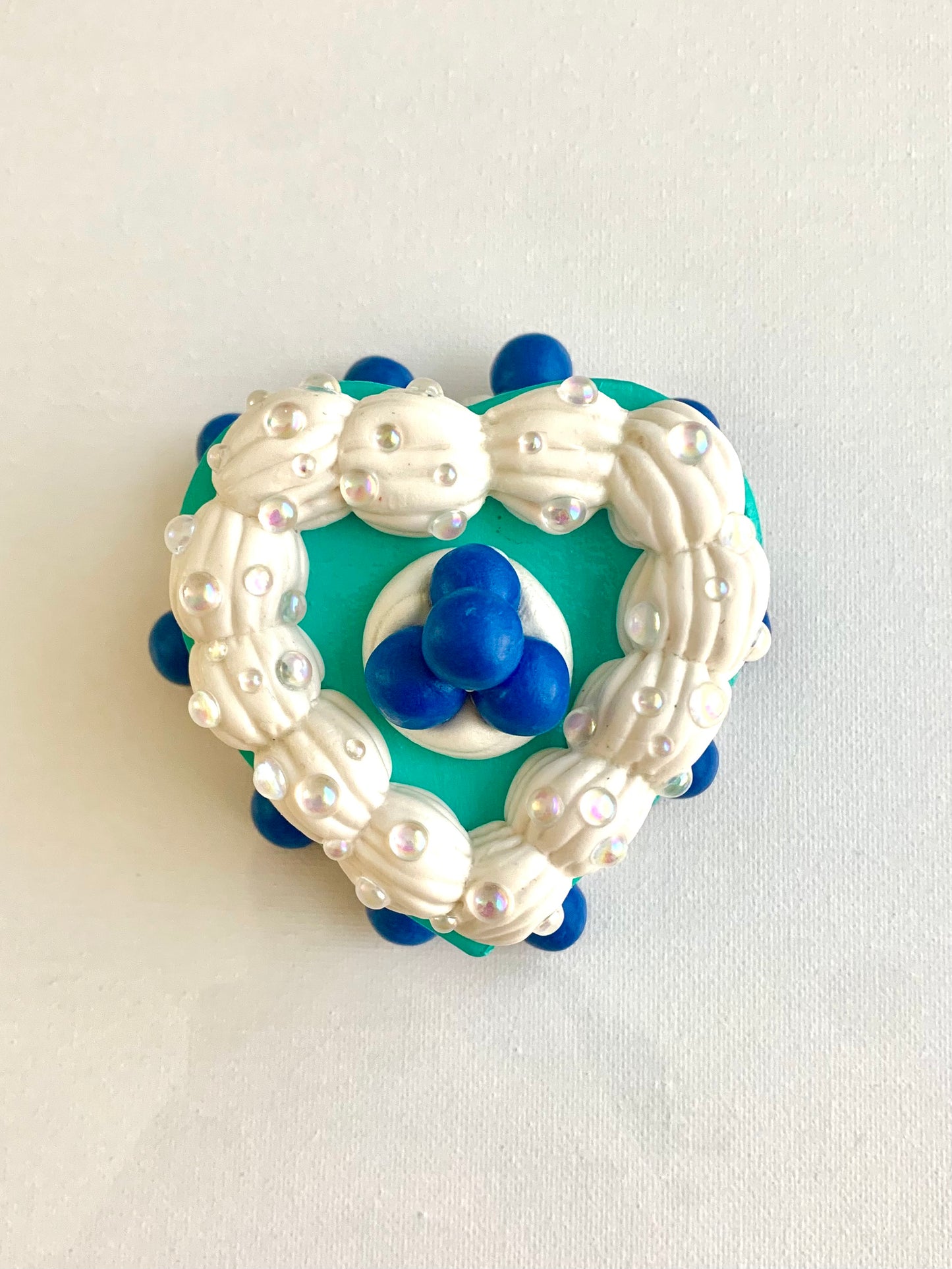Bubbly Blueberry Cake Box