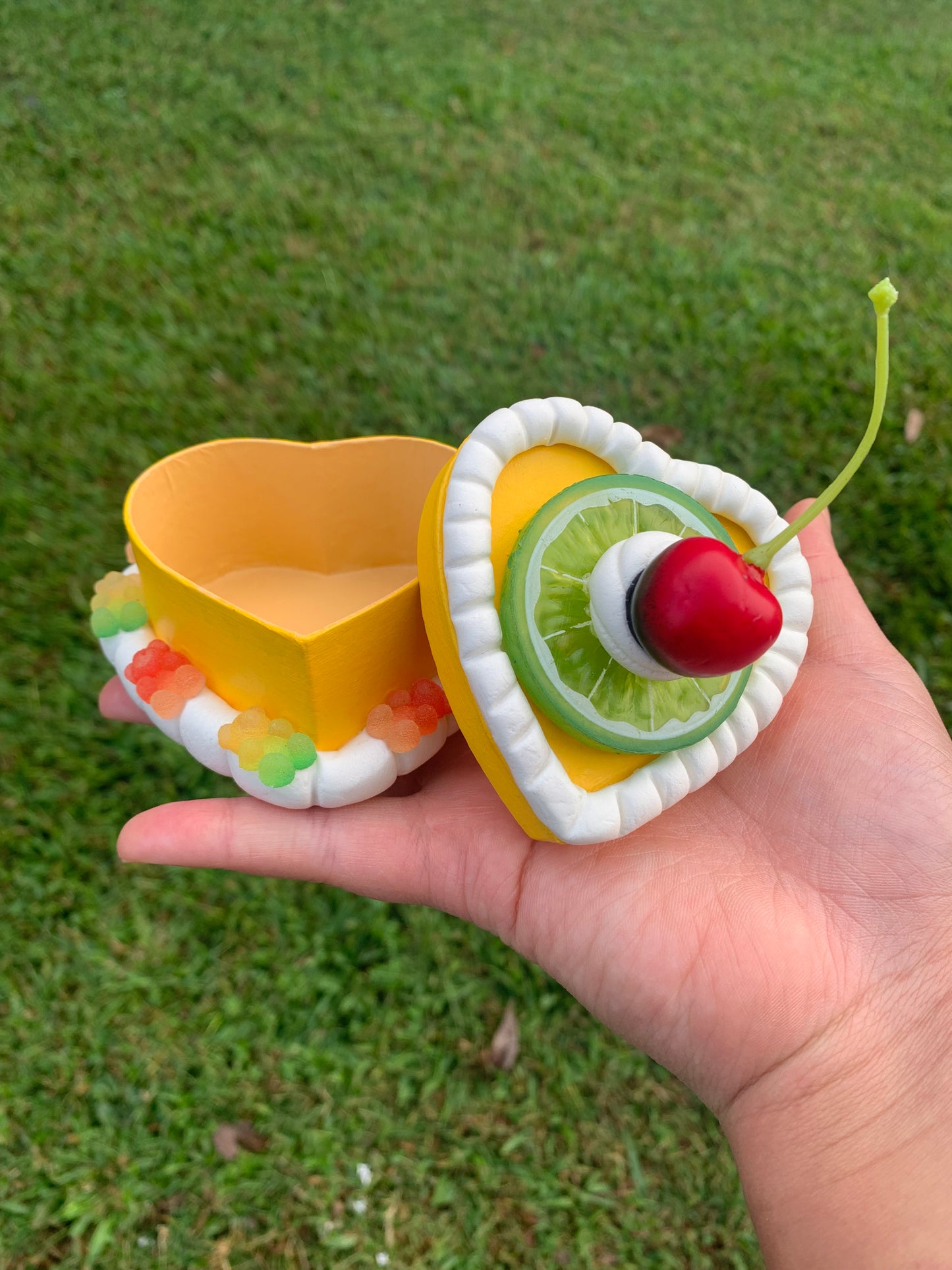 Citrus Gummy Candy Cake Box