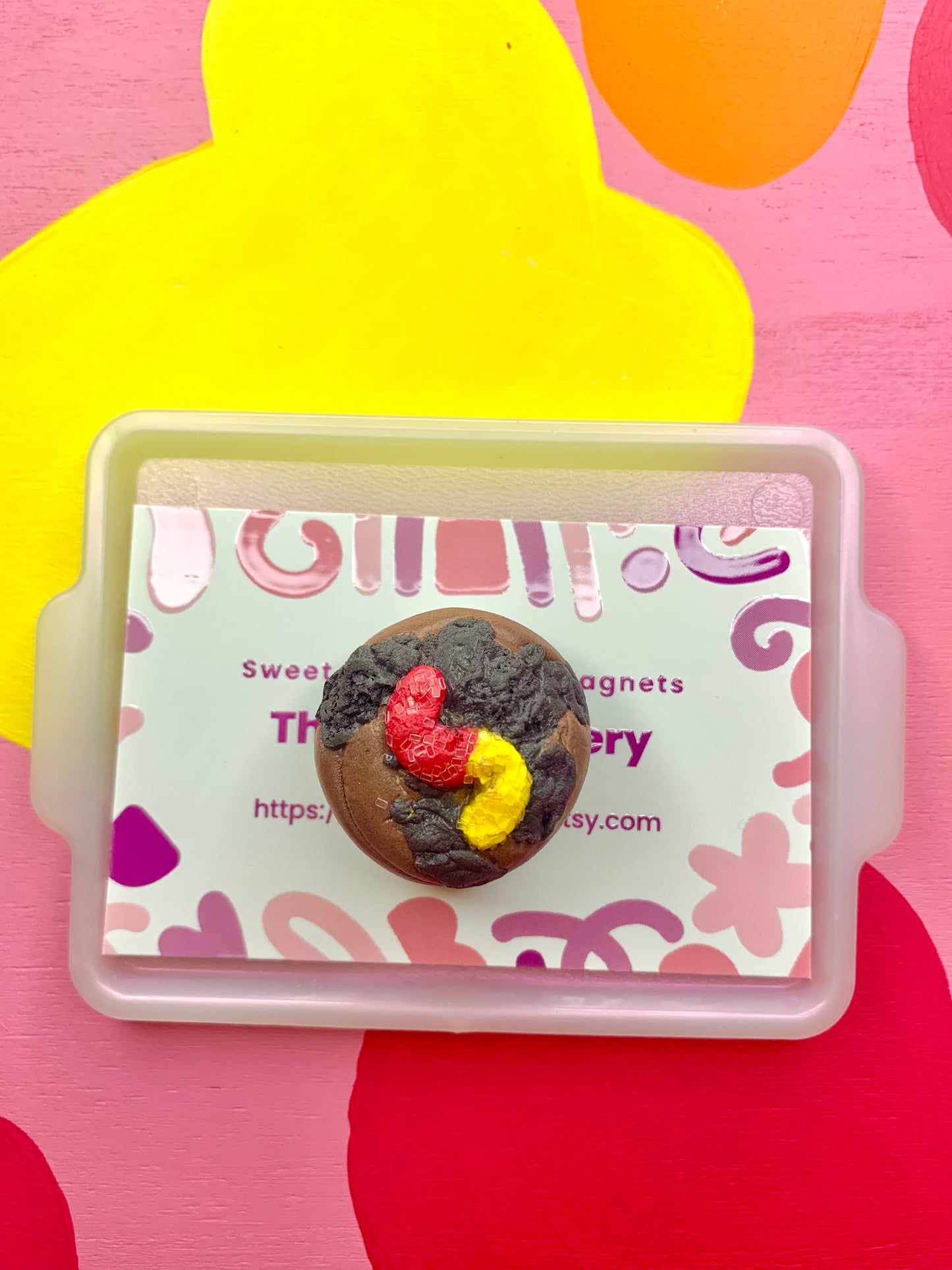 Dirt Cake Cookie Magnet ( Red and Yellow Gummy)