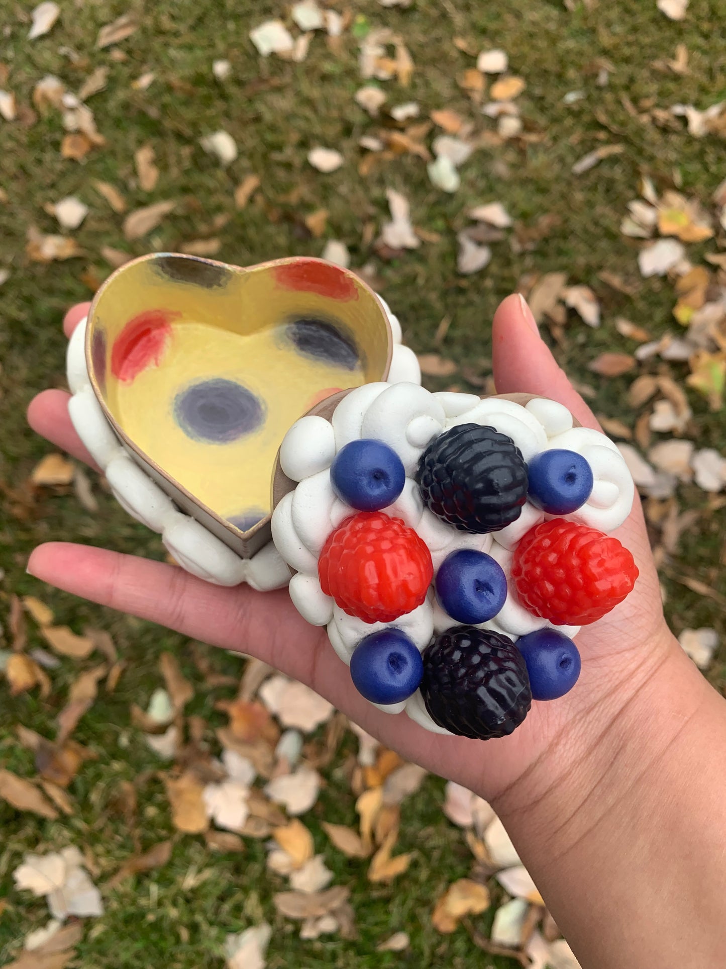 Berries and Cream Cake Box