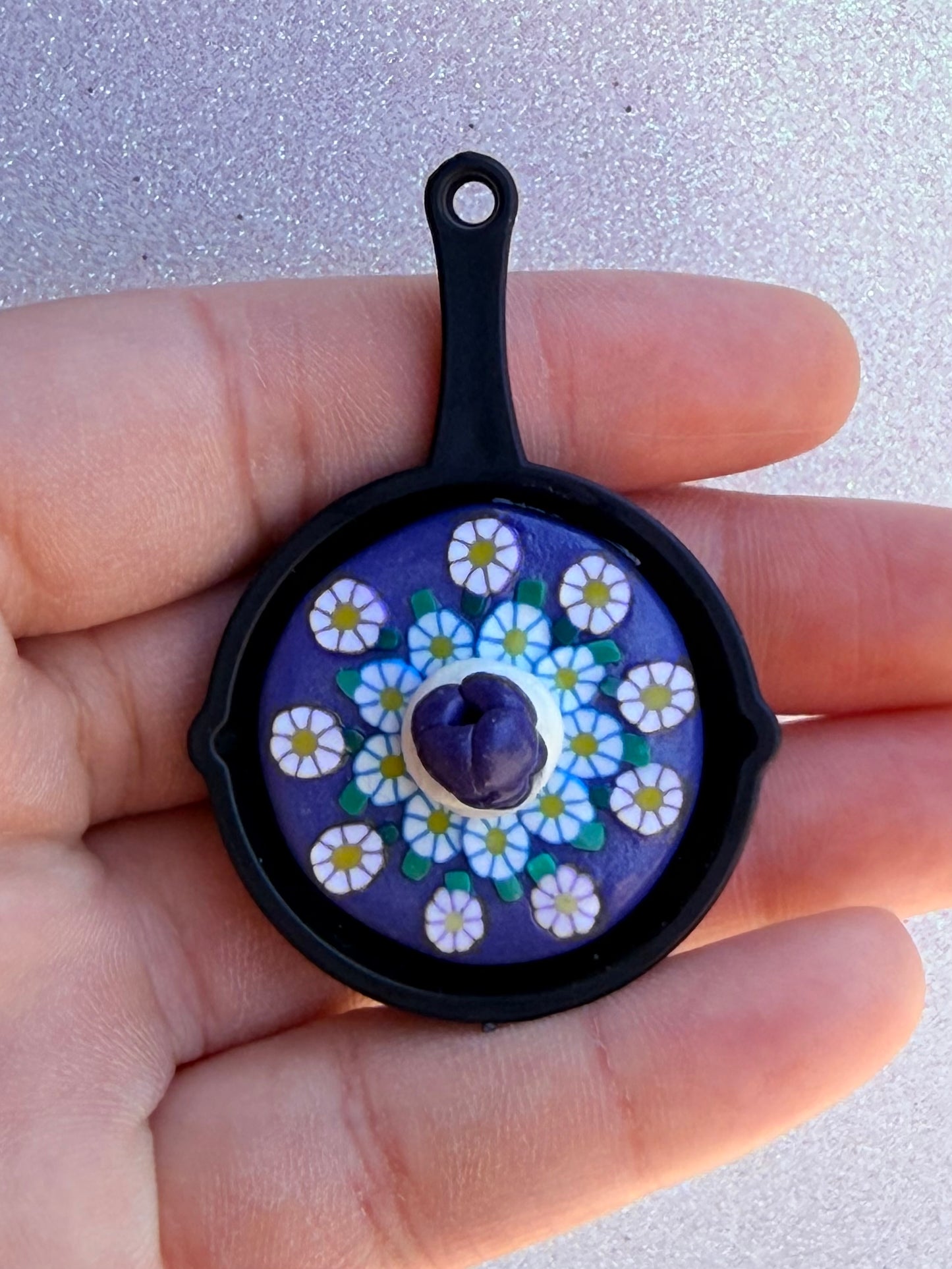 BlackBerry Pie Skillet Charm (Garden Pie Collection)