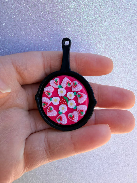 Strawberry Shortcake Skillet Charm (Garden Pie Collection)