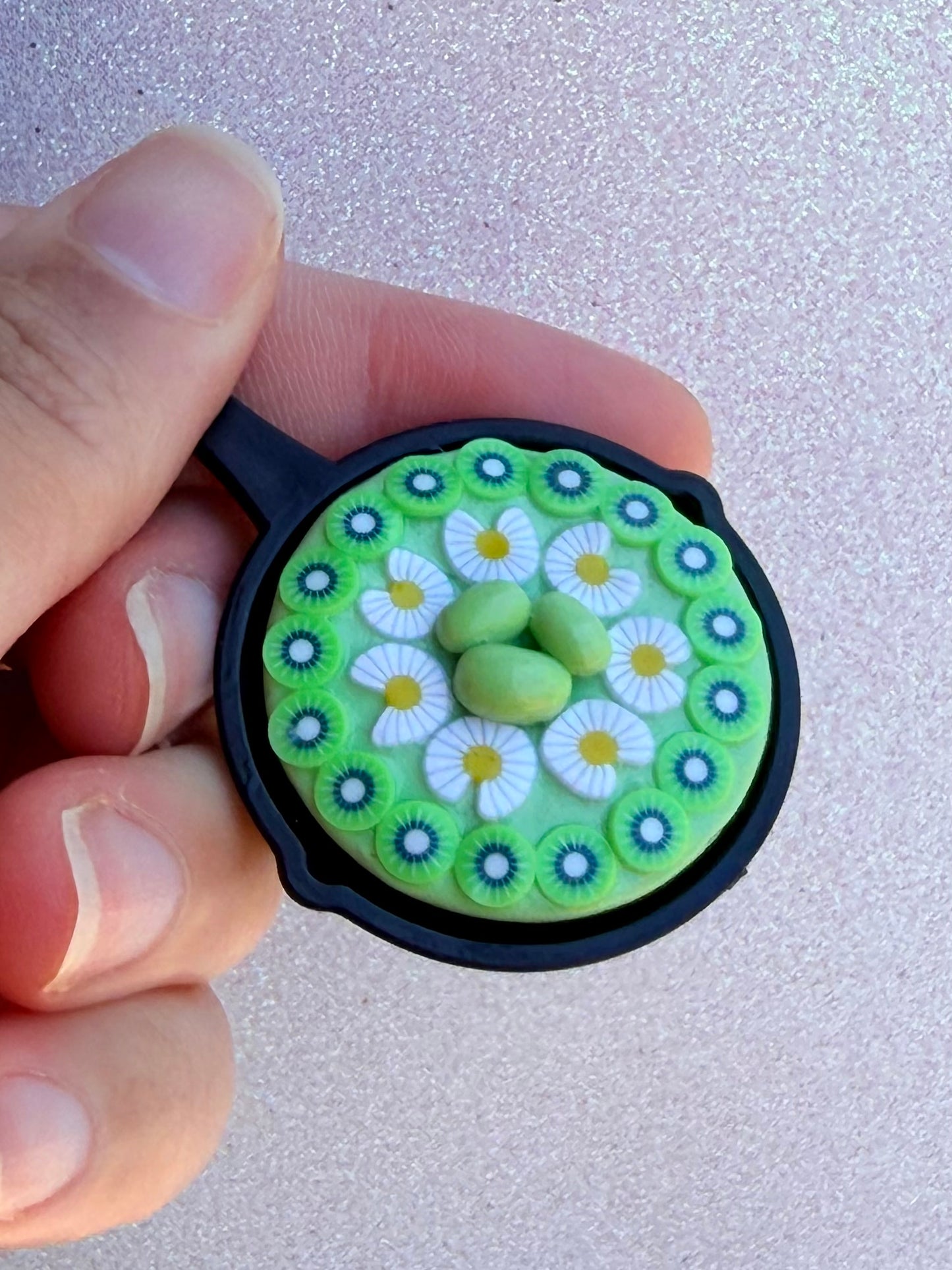 Summer Kiwi Skillet Charm (Garden Pie Collection)